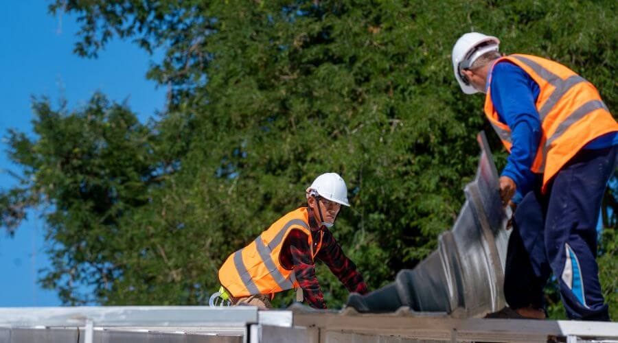 Professional new roof installation services in Oakland, CA